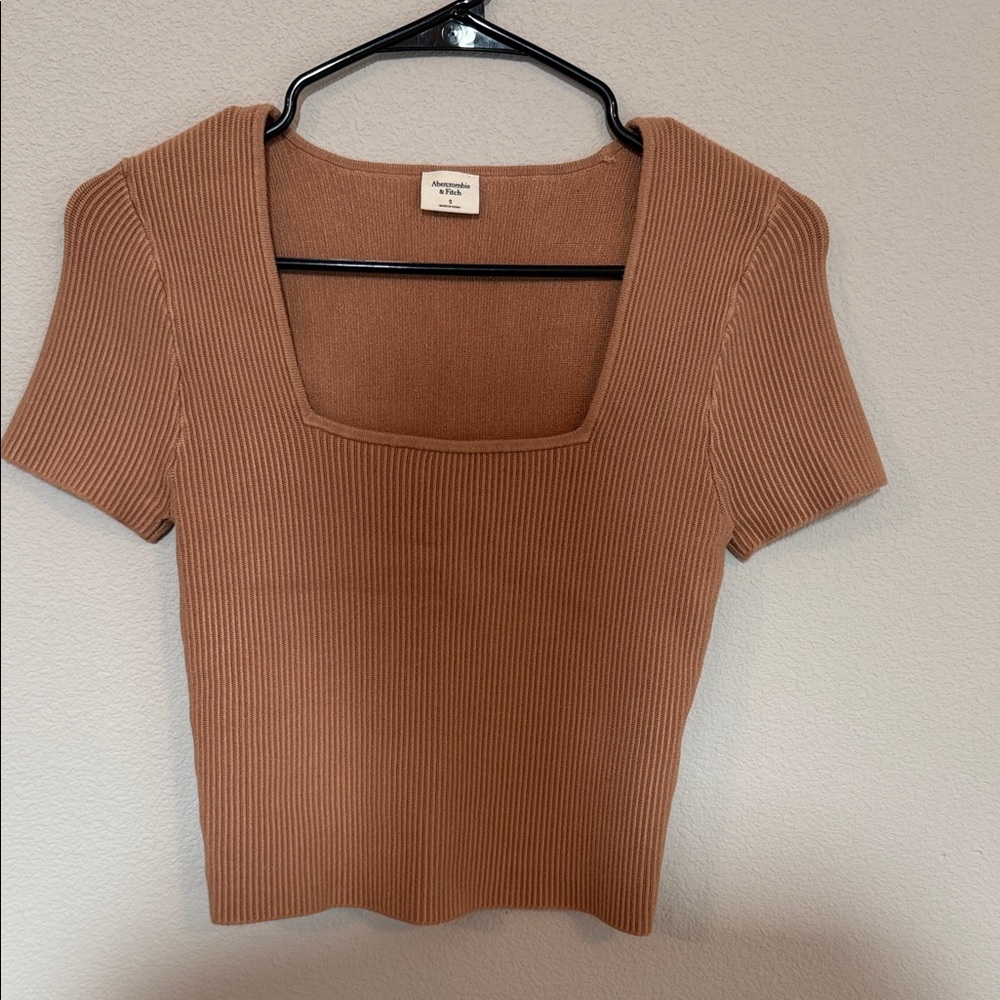 Abercrombie & Fitch Ribbed Square-Neck Crop Top - Tan Brown